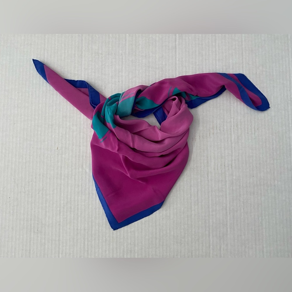 Maxim’s De Paris Silk Pink Ombré 33” Square Butterfly Scarf w/Blue Border - Picture 3 of 16